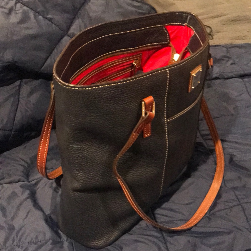 Dooney and Bourke - Picture 4 of 7